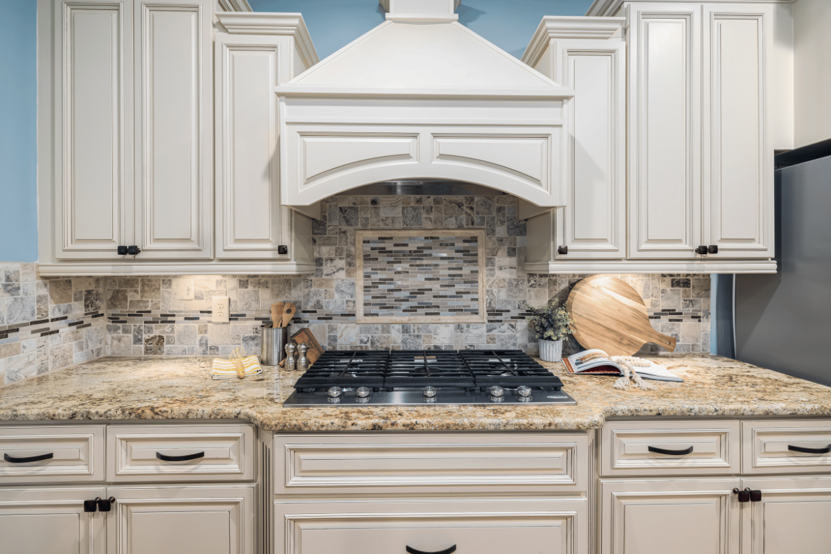 Knobs and Pulls cabinet hardware